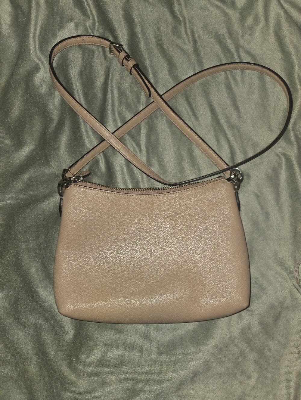 kate spade pebbled leather crossbody in taupe beige - Picture 8 of 8